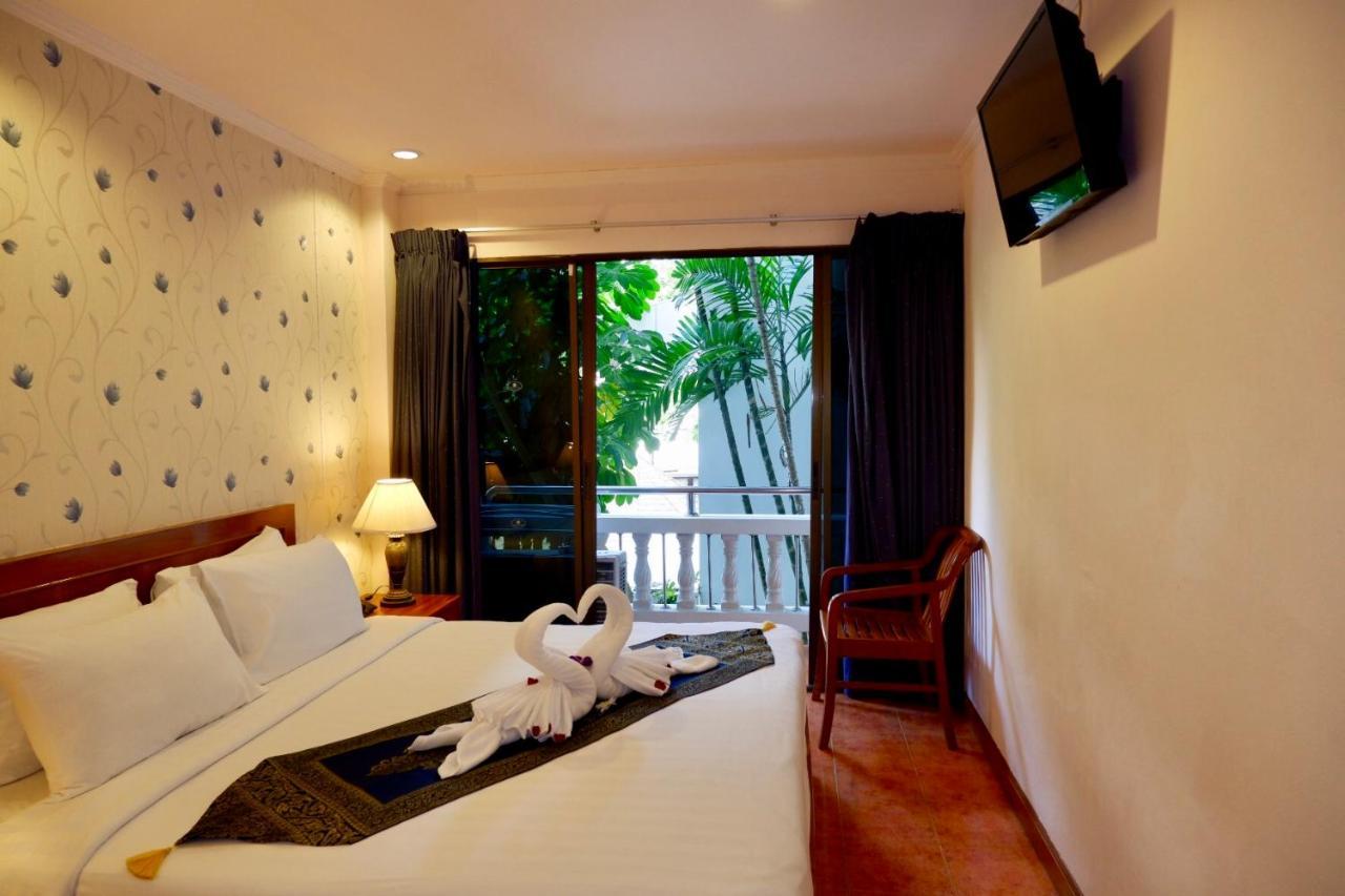 Patong Central Residence And Apartment Esterno foto