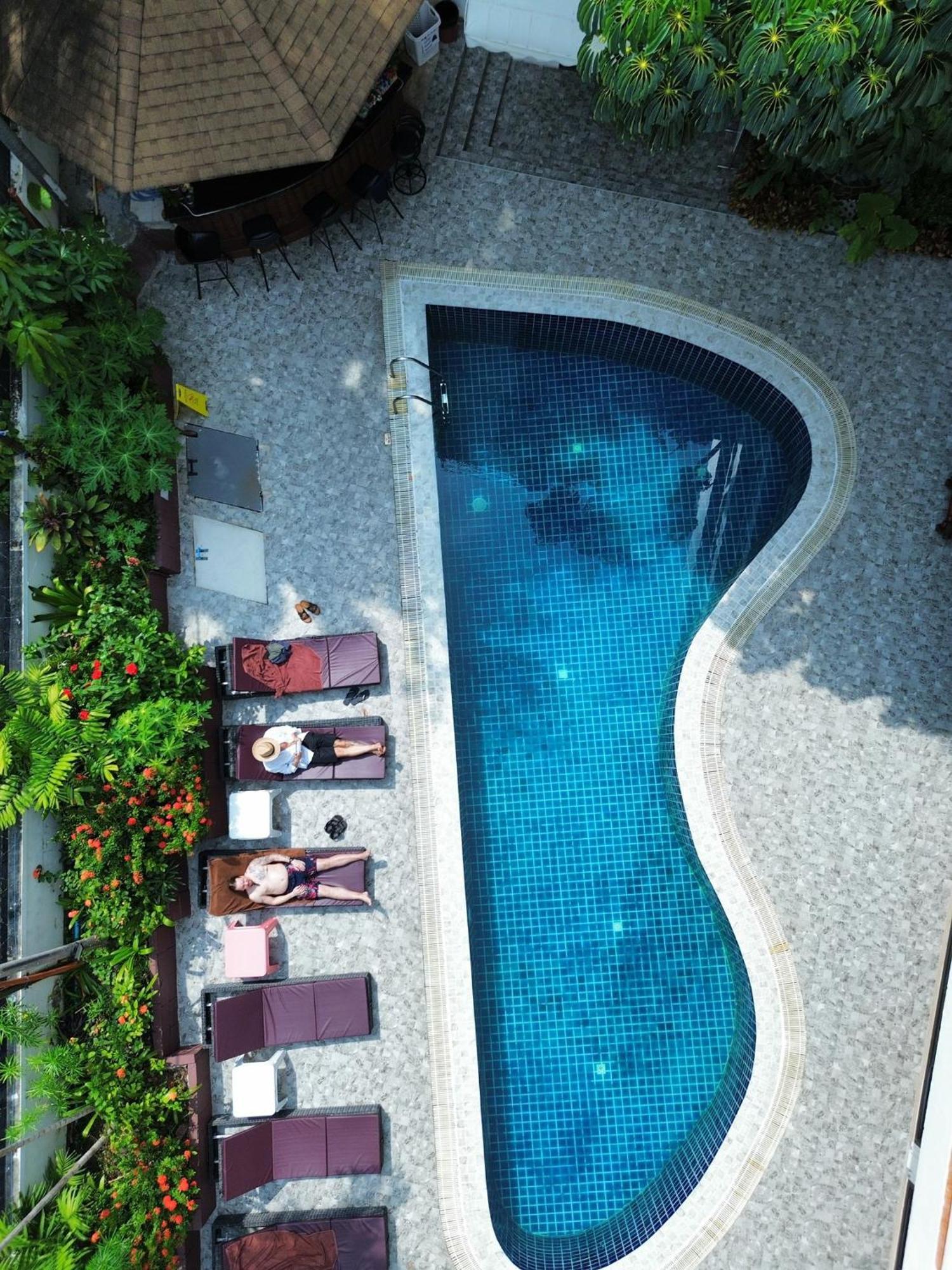 Patong Central Residence And Apartment Esterno foto