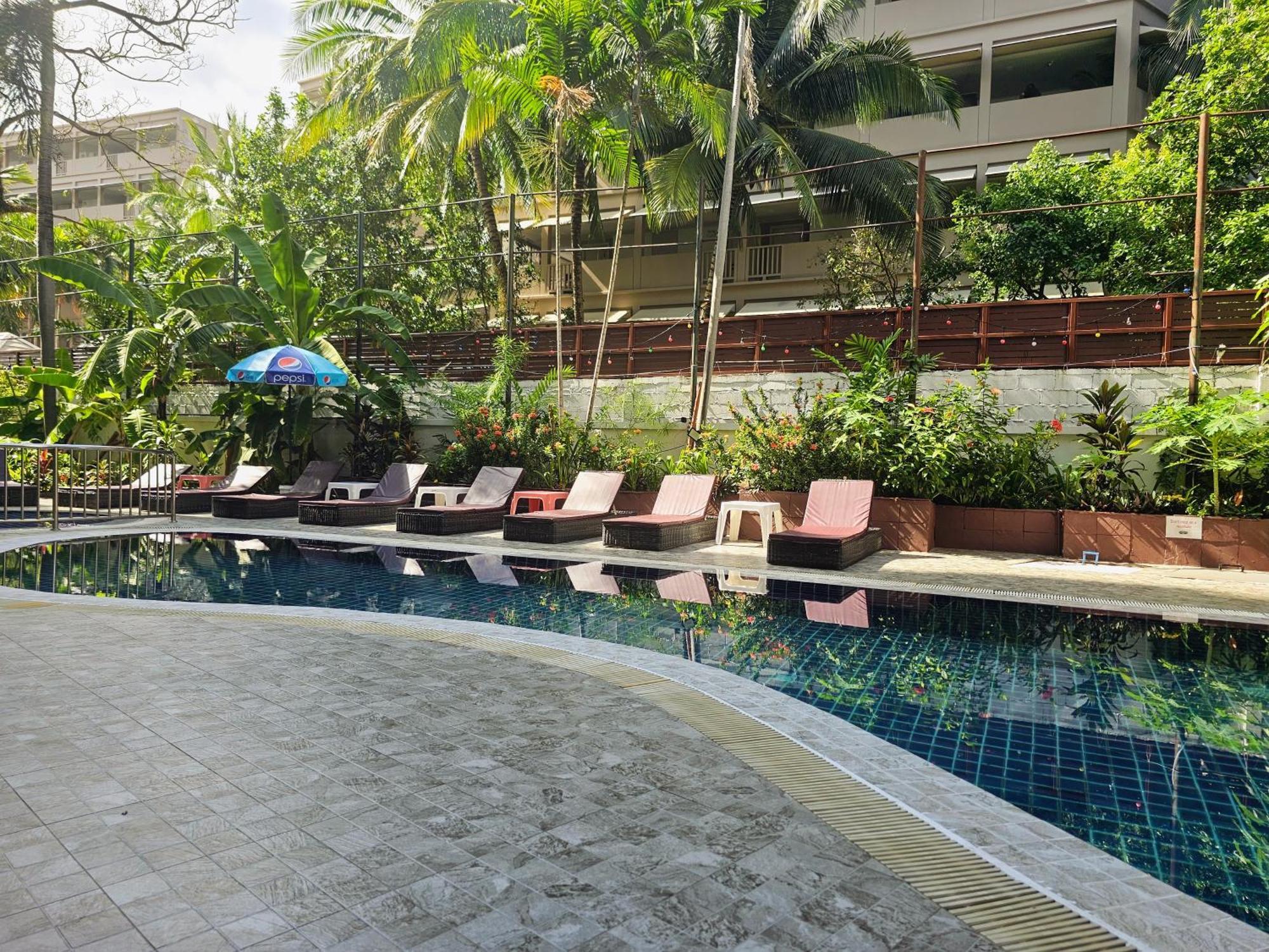 Patong Central Residence And Apartment Esterno foto