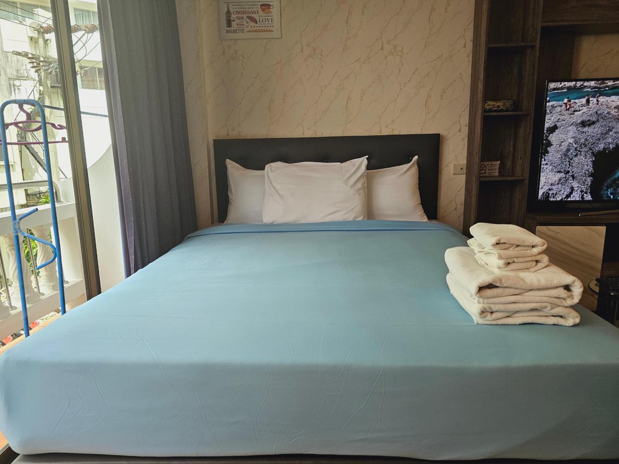 Patong Central Residence And Apartment Esterno foto