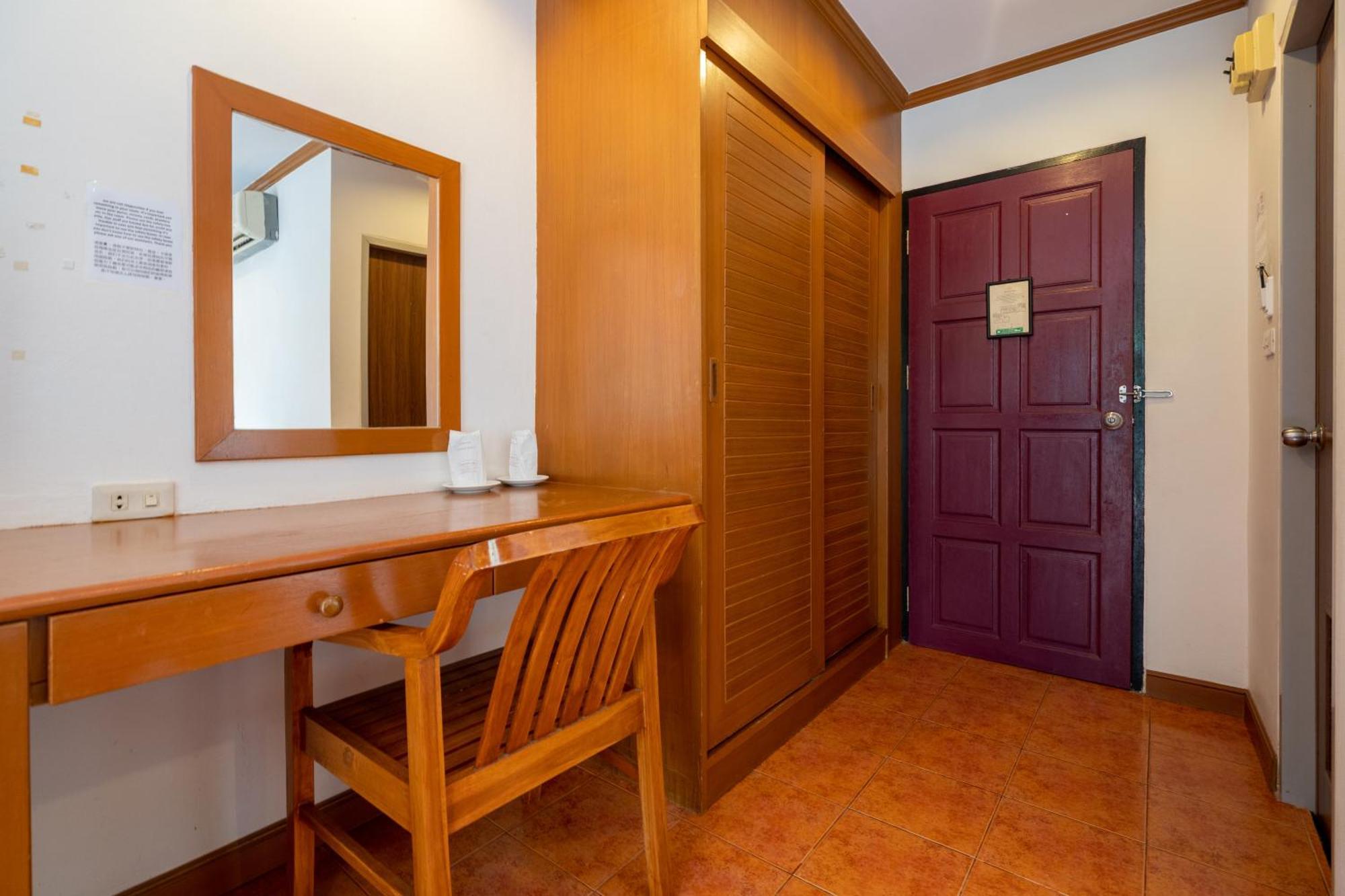 Patong Central Residence And Apartment Esterno foto