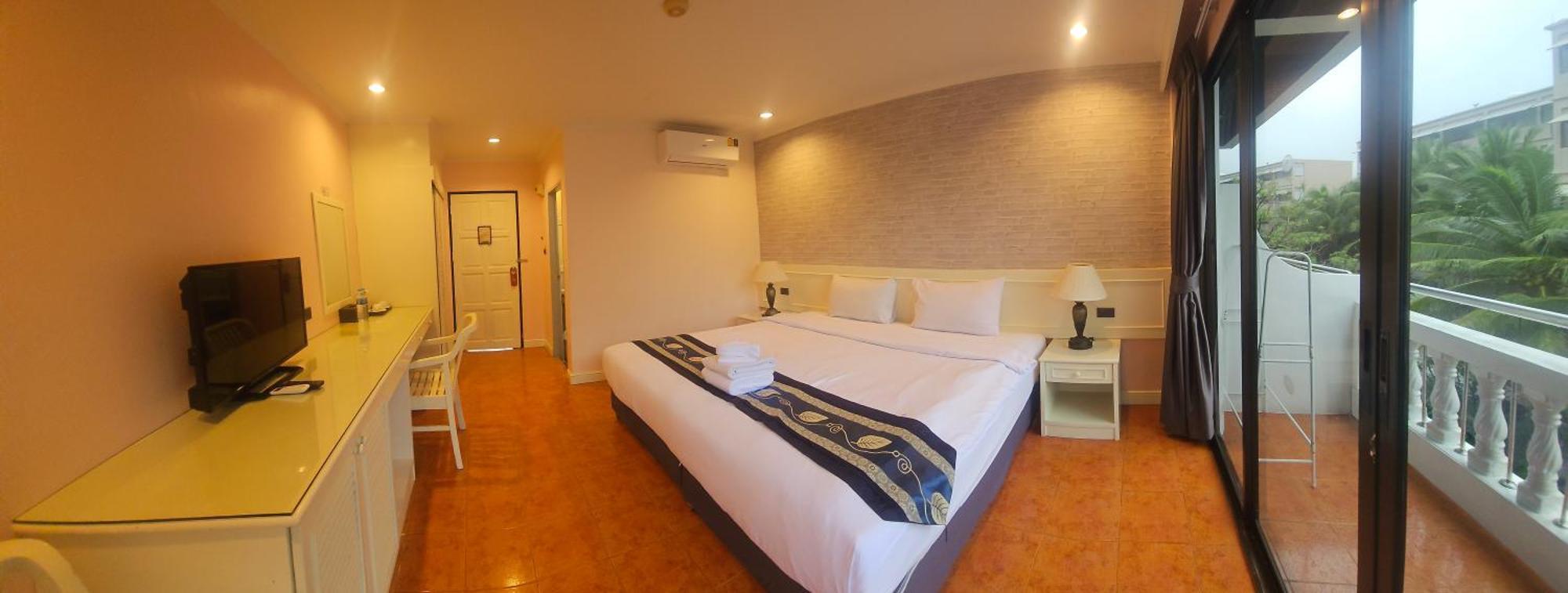 Patong Central Residence And Apartment Esterno foto